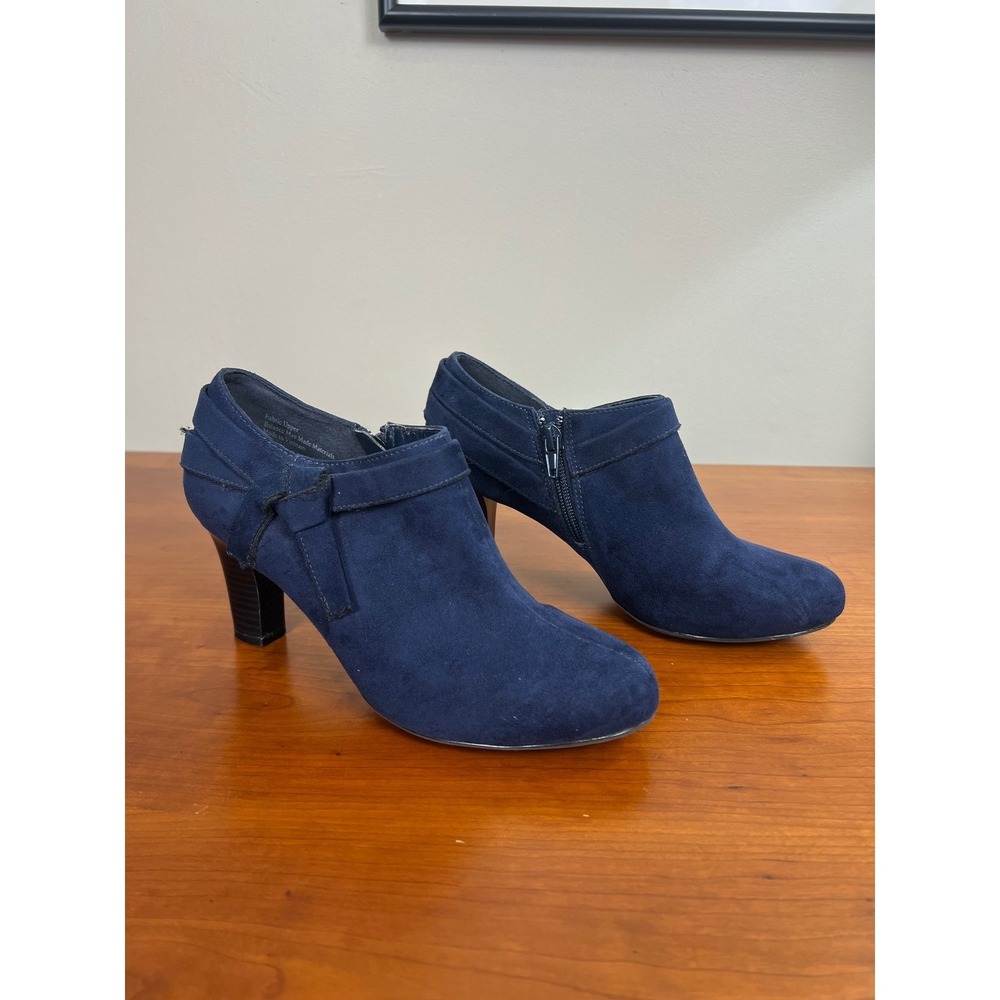 Coach and Four Womens Navy Blue Faux Suede Ankle Boots Side Zip‎ Heel Size 6